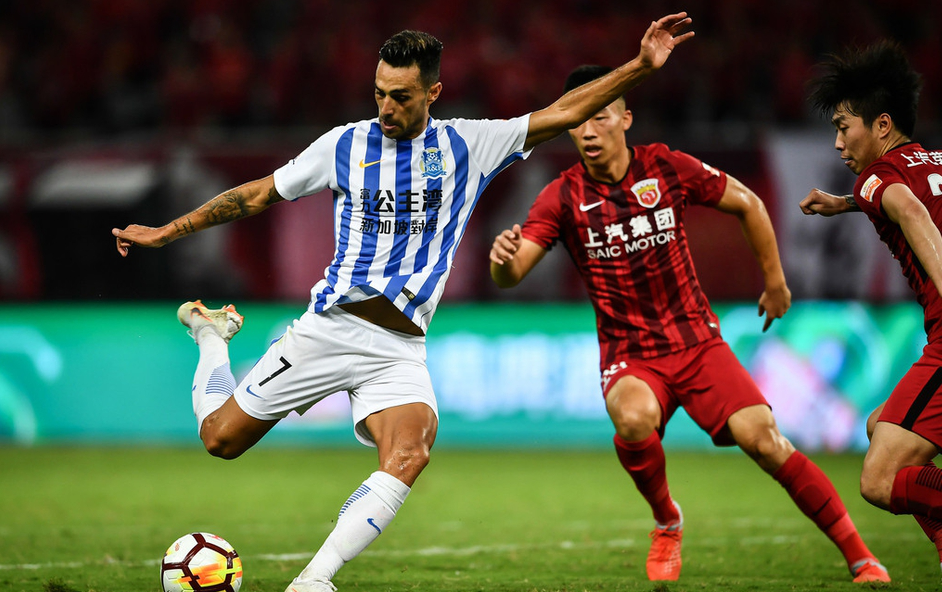  佛罗伦萨顽强逼平强敌保留保级希望火